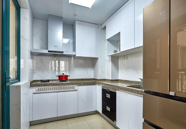 開放式廚房裝修技巧，看看你家合適嗎？