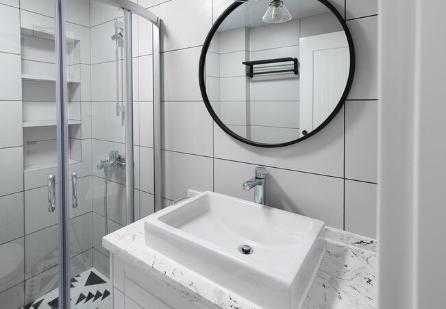 洗手間臺(tái)上盆、臺(tái)下盆的特點(diǎn)及優(yōu)缺點(diǎn)對(duì)比