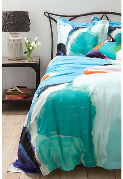 臥室床頭柜設(shè)計案例，打造清新舒適睡眠空間！